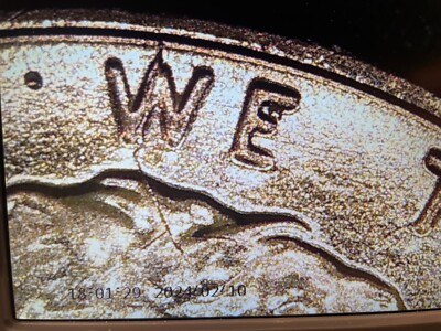 2021 Lincoln penny Spiked Head die crack error showing spike projections above Lincoln's head